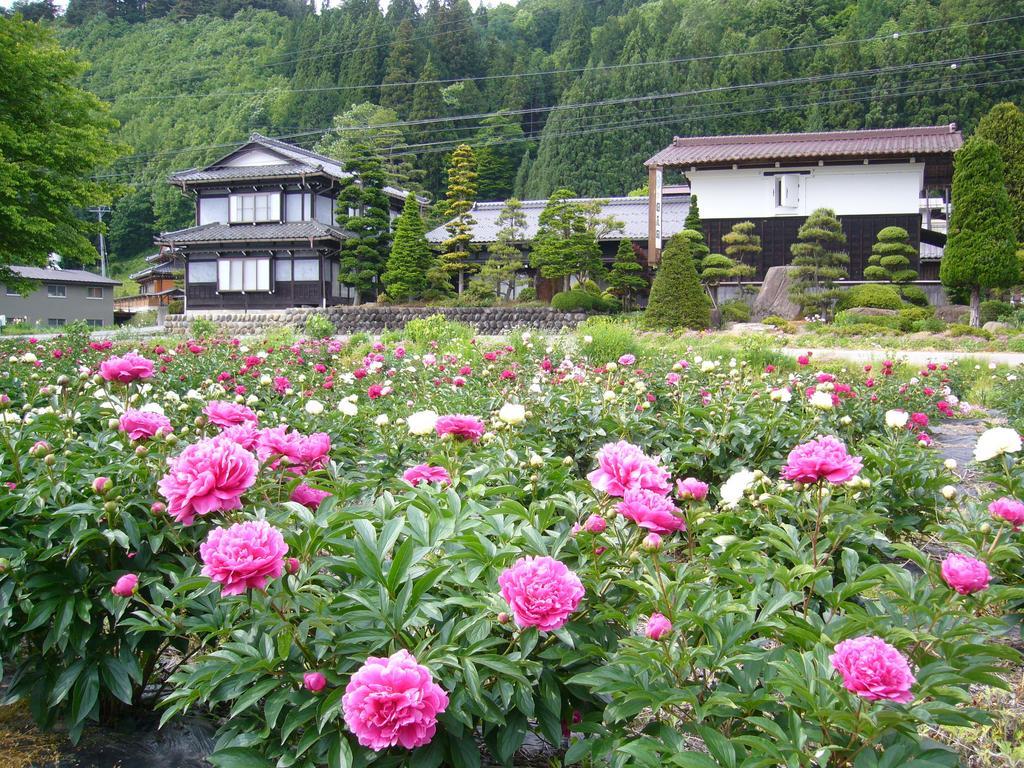 Shitanda Hotel Takayama  Buitenkant foto