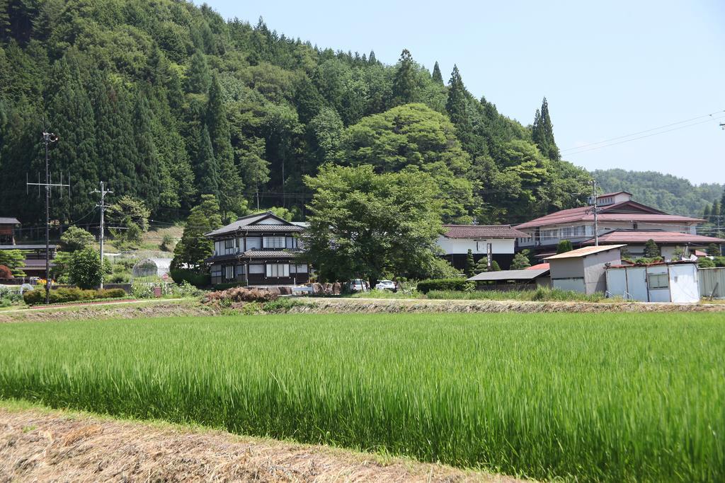 Shitanda Hotel Takayama  Buitenkant foto